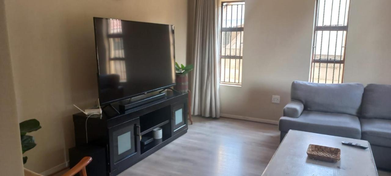 Entire 4 Bedroom House In Midrand, Johannesburg Randjesfontein Buitenkant foto